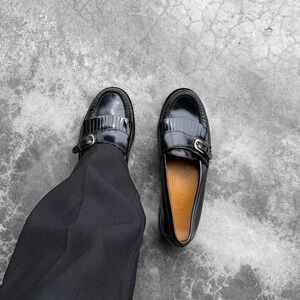 Vintage 90's COLE HAAN shiny leather buckle tassel kittle black loafers shoes